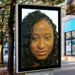 Meet your Posher, Monique